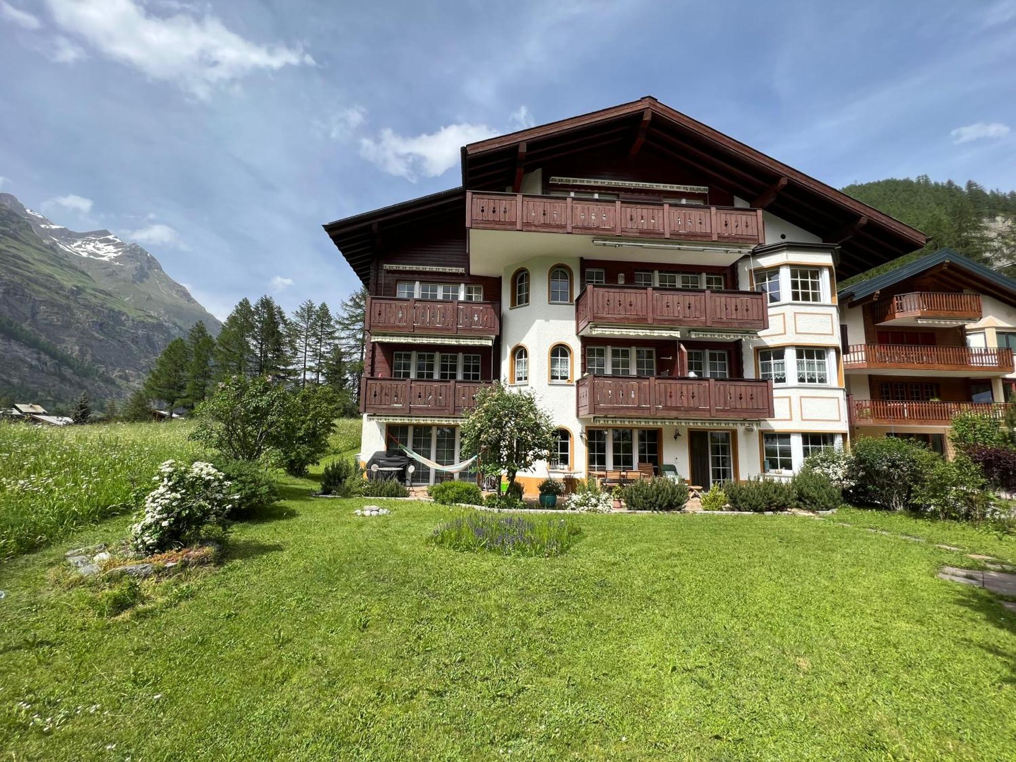 Haus Vira Leilighet Zermatt Eksteriør bilde